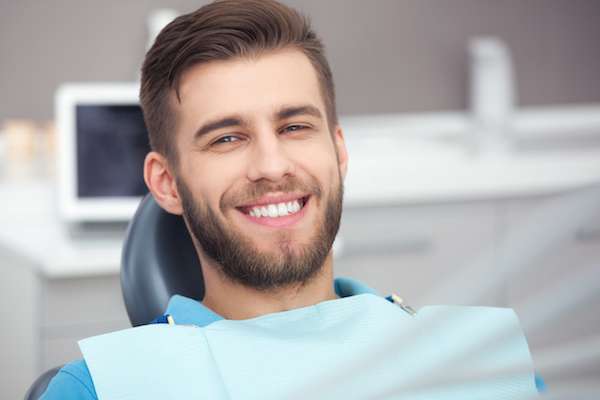 A Cosmetic Dentist Explains Different Treatment Options from Oro Valley Family Dentistry in Tucson, AZ
